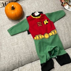 Robin costume (newborn)